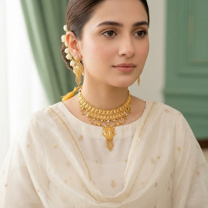 Gold Polish Necklace Set