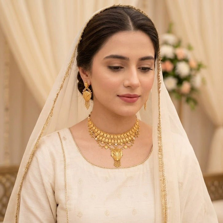 Gold Polish Necklace Set